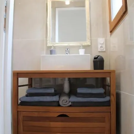 Aix Les Bains 2p Standing 40m2 Avec Jardin, Parking, Proche Thermes דירה *